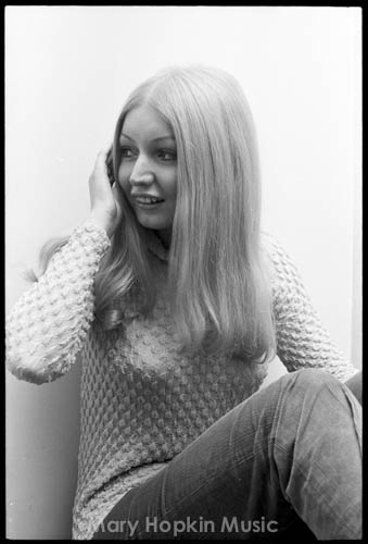 Mary Hopkin, by Phil Lloyd Smee