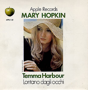 Temma Harbour APPLE 22 UK